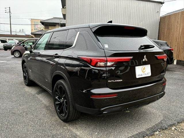 MITSUBISHI OUTLANDER PHEV 2023