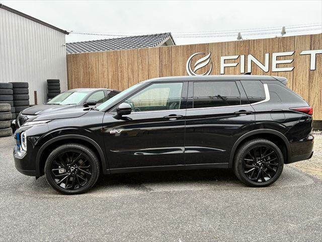 MITSUBISHI OUTLANDER PHEV 2023