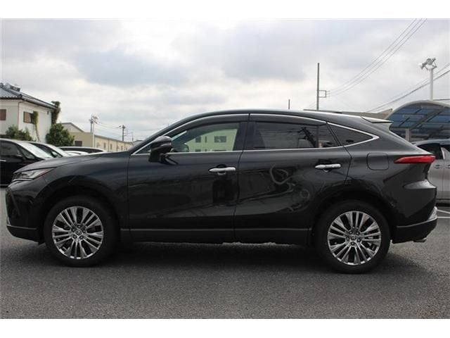 TOYOTA HARRIER HYBRID 2020