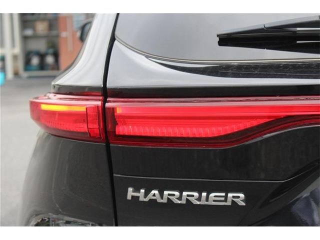 TOYOTA HARRIER HYBRID 2020