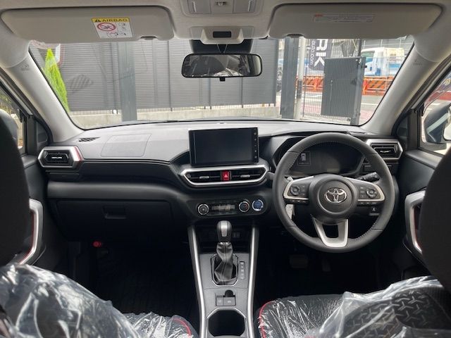 TOYOTA RAIZE HYBRID 2025