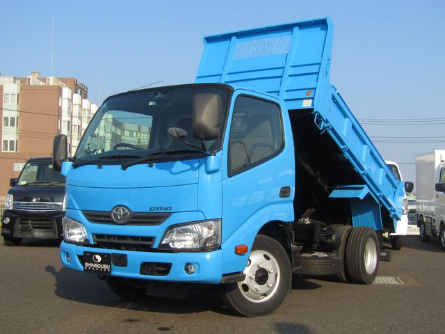 TOYOTA DYNA 2019