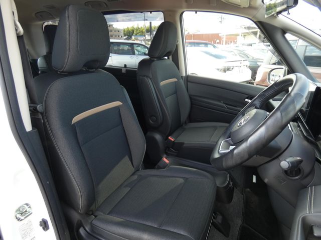 NISSAN SERENA  WG 2023