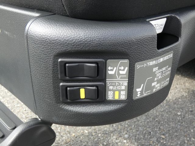 NISSAN SERENA  WG 2023