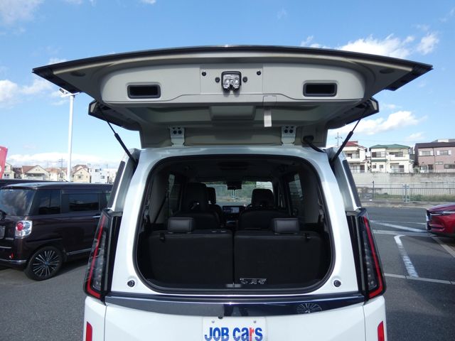 NISSAN SERENA  WG 2023