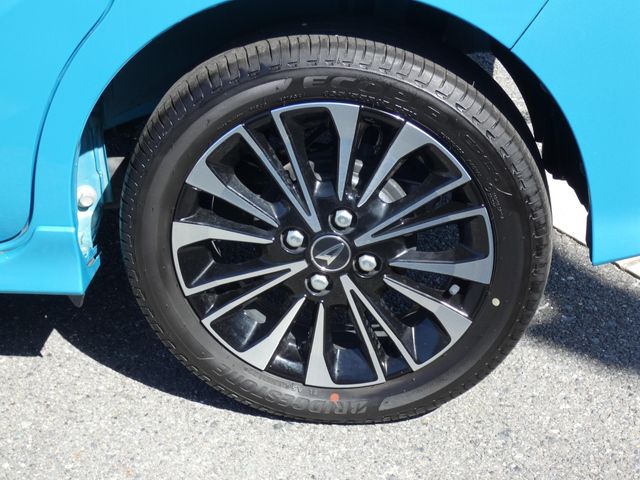 DAIHATSU TANTO CUSTOM 2022