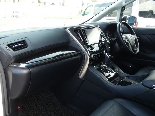 TOYOTA ALPHARD hybrid 4WD 2021