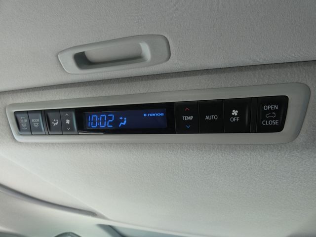 TOYOTA ALPHARD hybrid 4WD 2021