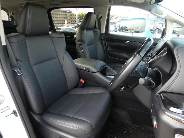 TOYOTA ALPHARD hybrid 4WD 2021