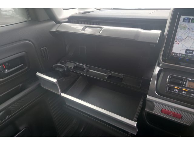 SUZUKI Spacia GEAR 2020