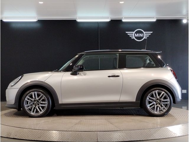BMW MINI COOPER 2025