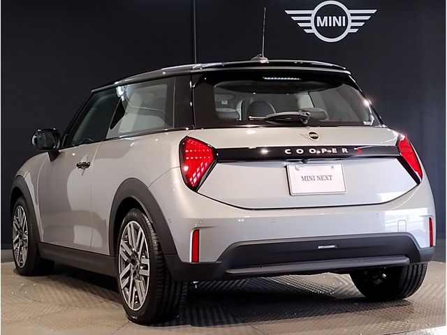 BMW MINI COOPER 2025