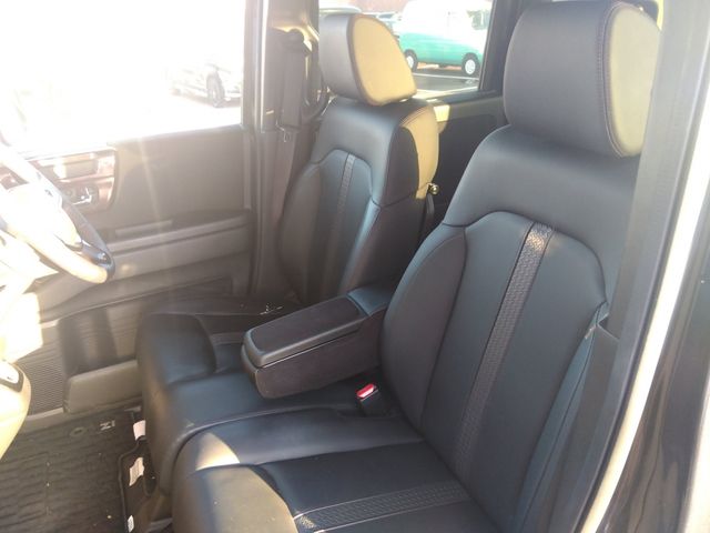 HONDA N BOX CUSTOM 2021