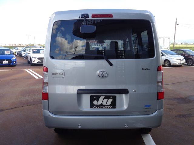 TOYOTA TOWNACE van 4WD 2025