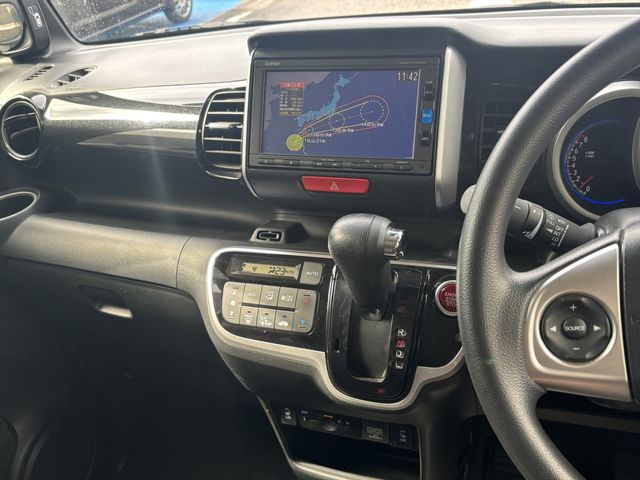 HONDA N BOX CUSTOM 2017