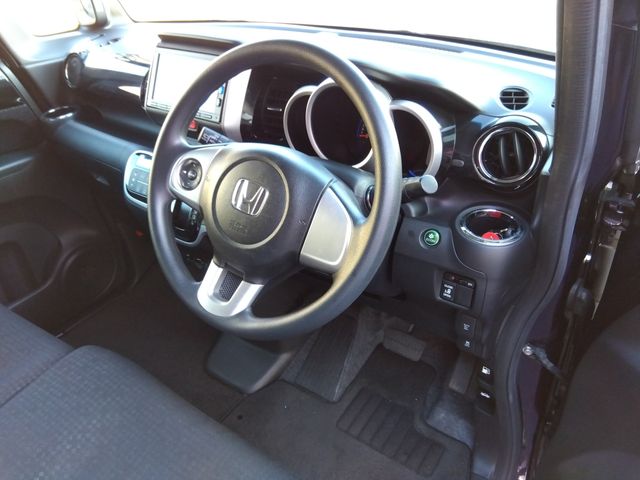 HONDA N BOX CUSTOM 2017