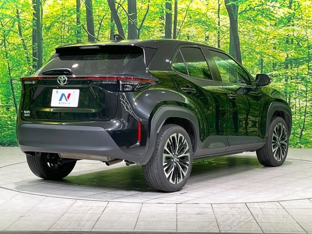 TOYOTA YARIS CROSS 2024