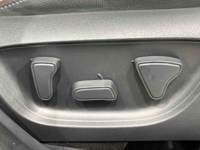 TOYOTA YARIS CROSS HYBRID 2020