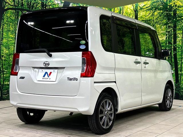 DAIHATSU TANTO 2015