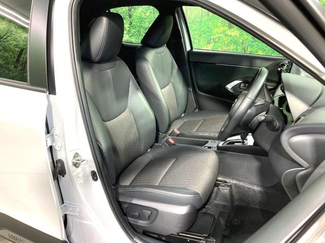 TOYOTA YARIS CROSS 2023