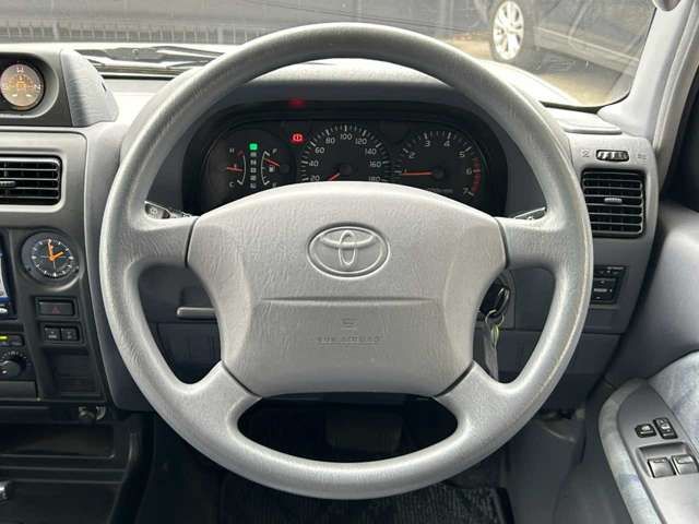 TOYOTA LANDCRUISER PRADO 2000