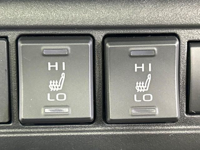 TOYOTA COROLLA CROSS HYBRID 2024