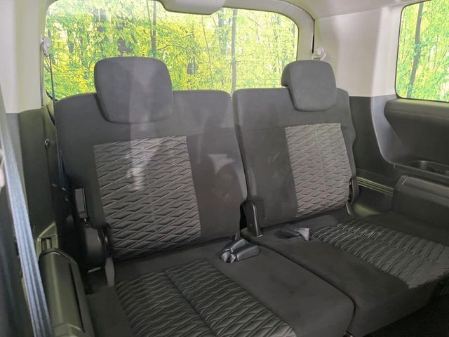 MITSUBISHI DELICA D:5 4WD 2024