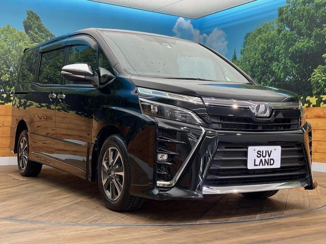 TOYOTA VOXY 4WD 2018