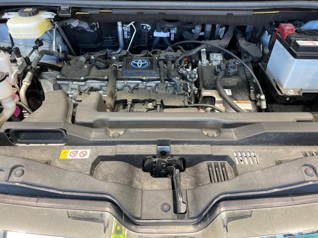 TOYOTA NOAH HYBRID 2022