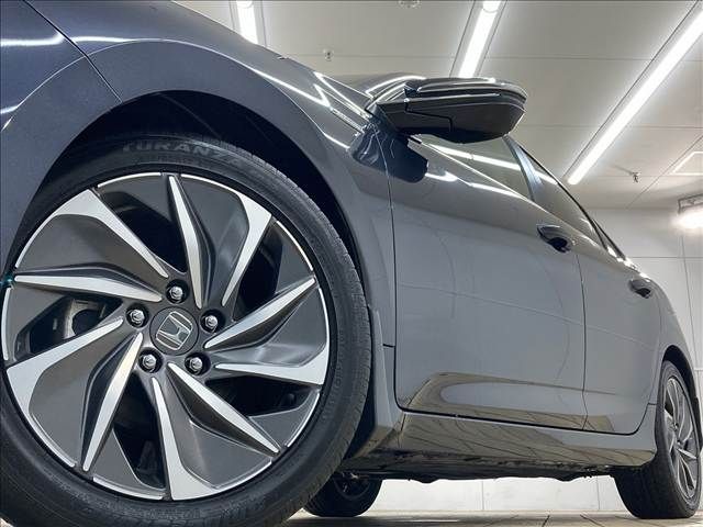 HONDA INSIGHT sedan 2019