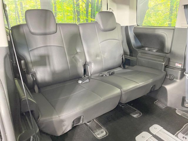 MITSUBISHI DELICA D:5 4WD 2023