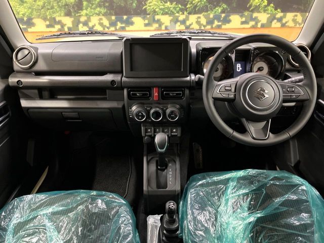 SUZUKI JIMNY NOMADE 2025