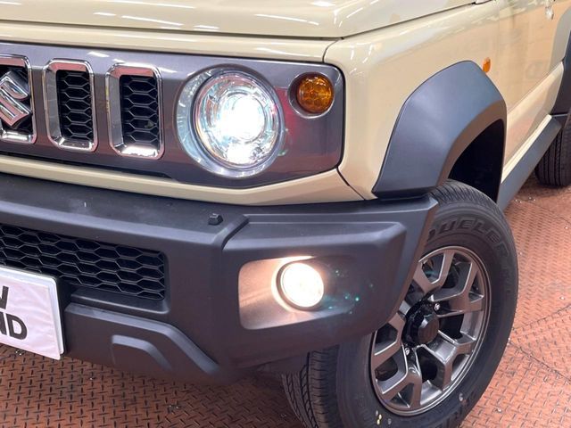 SUZUKI JIMNY NOMADE 2025