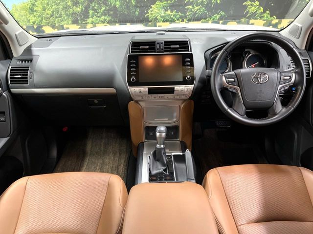 TOYOTA LANDCRUISER PRADO 2022