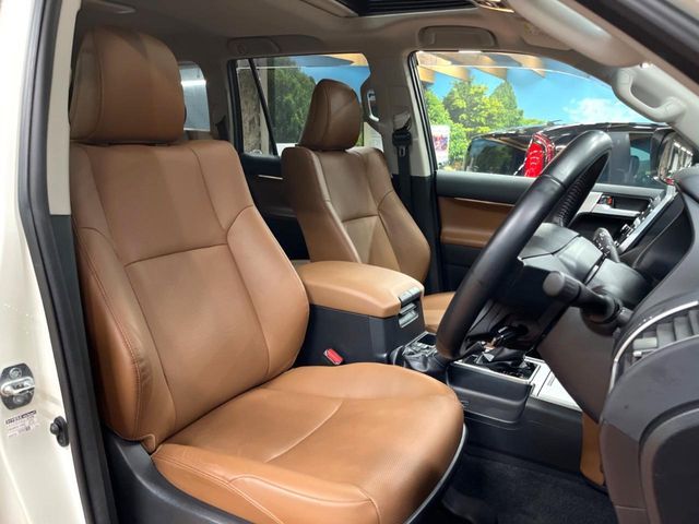 TOYOTA LANDCRUISER PRADO 2022