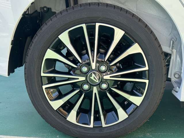 DAIHATSU TANTO CUSTOM 2023