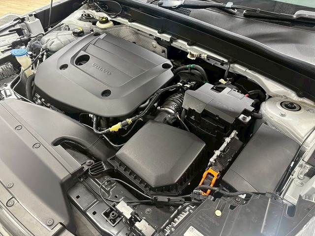 VOLVO VOLVO XC40 2020