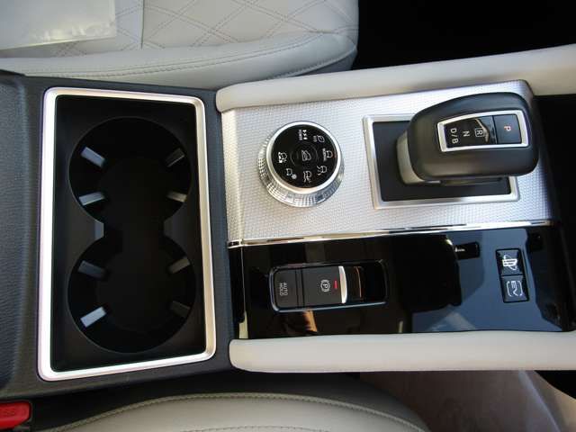 MITSUBISHI OUTLANDER PHEV 2021