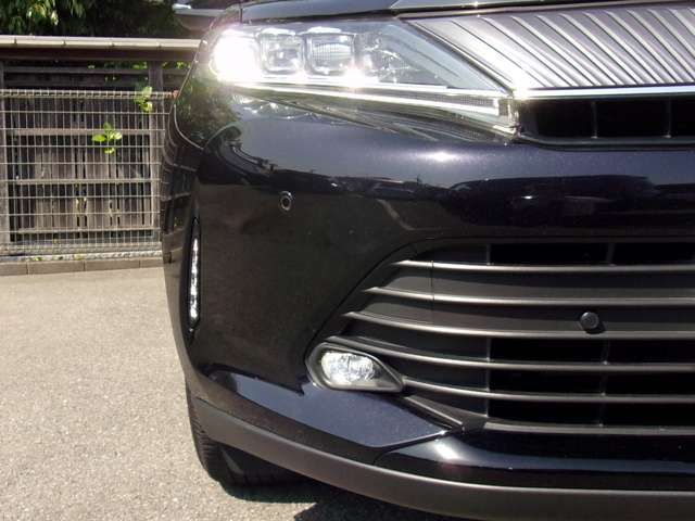 TOYOTA HARRIER 2WD 2019