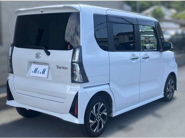 DAIHATSU TANTO CUSTOM 2023
