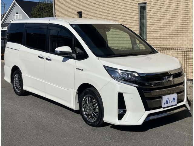 TOYOTA NOAH HYBRID 2019