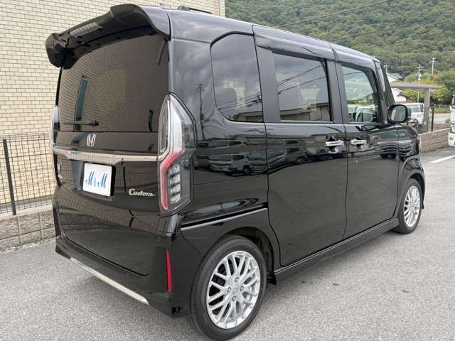 HONDA N BOX CUSTOM 2023
