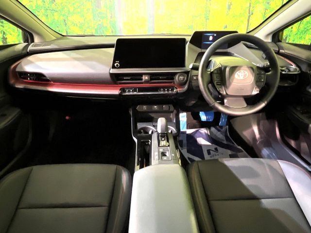 TOYOTA PRIUS 4WD 2024