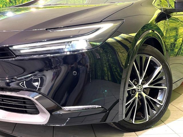 TOYOTA PRIUS 4WD 2024