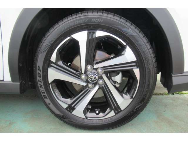 TOYOTA RAIZE HYBRID 2021