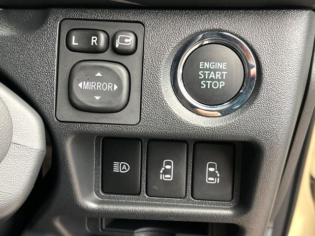 TOYOTA HIACE van 2WD 2025