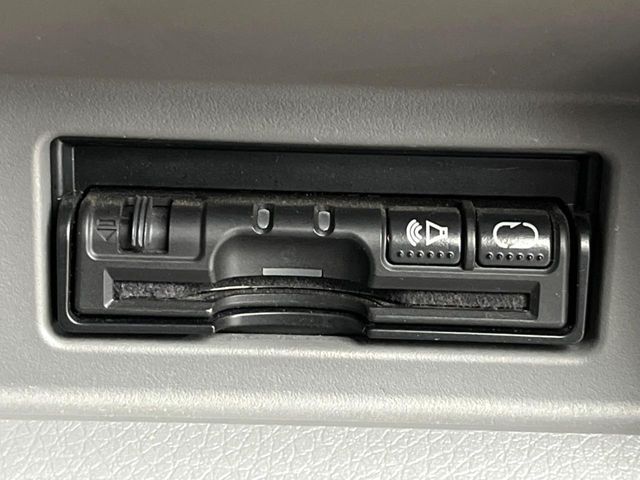 NISSAN NV350 CARAVAN 2018