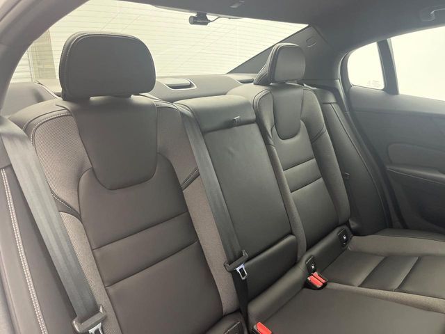 VOLVO VOLVO S60 2022