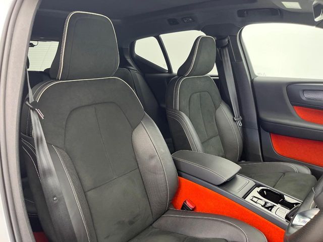 VOLVO VOLVO XC40 2018