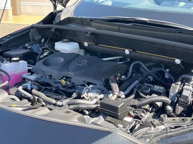 TOYOTA HARRIER HYBRID 2023